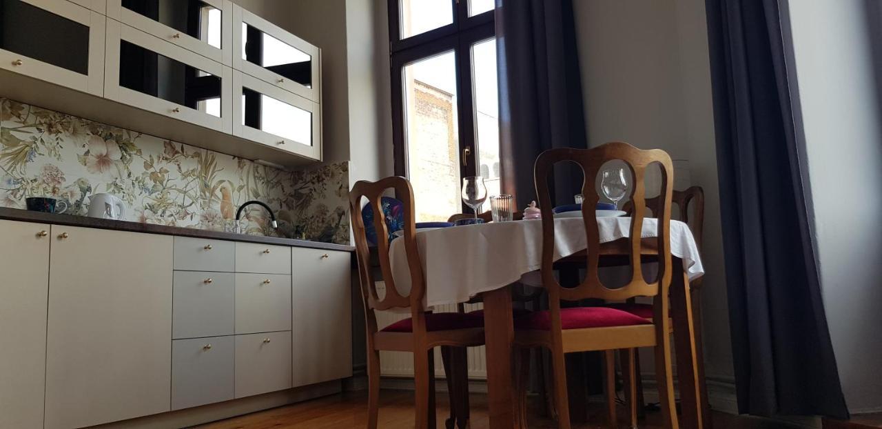 Astronomiczny Apartament , Mieszkanie 2 Pokojowe. Parking. Торунь Екстер'єр фото